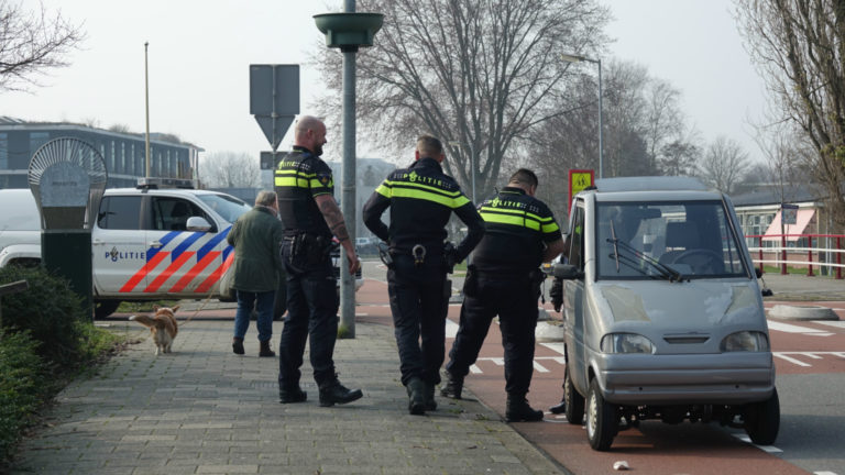 Canta wordt ‘Op-zijn-kanta’ na raken stoeprand bij Rekerdijk Alkmaar