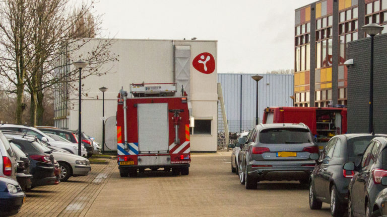 Brandweer redt vinger van beknelde scholier op Johannes Bosco-school