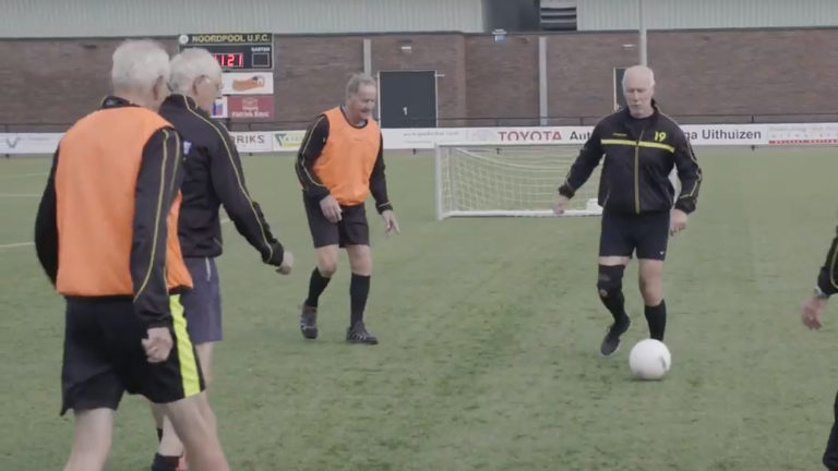 Kick-off OldStars walking football bij Alkmaarsche Boys ?