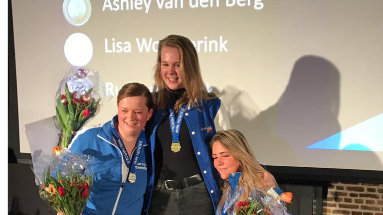 Alkmaarse Ashley van den Berg Nederlands kampioen doktersassistent