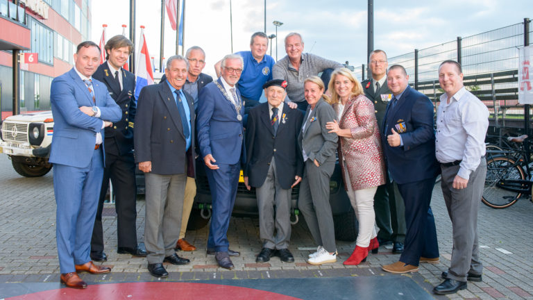 Koninklijke onderscheiding voor ambassadeur Alkmaarse Veteranen Ad Jansen