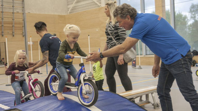Dreumes-Sportinstuif in Meent Bauerfeind ?
