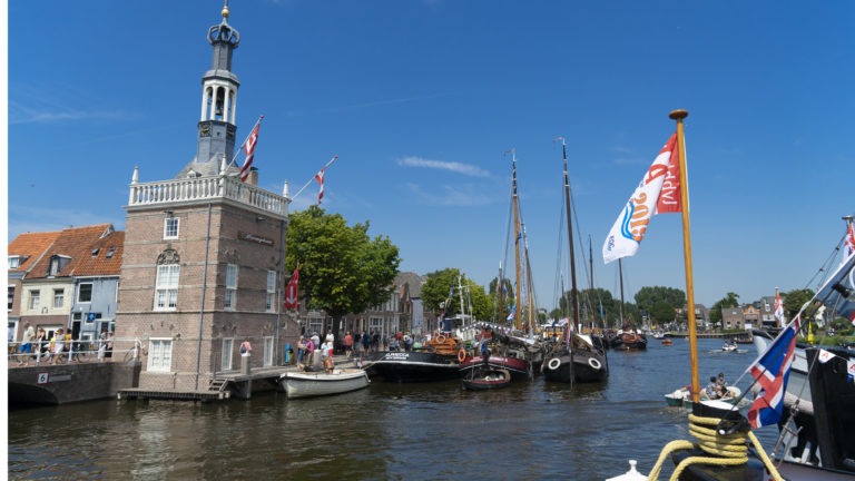 Rustige Sail voor politie, wel enkele mensen onwel en een paar bekeuringen