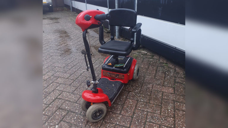 Eigenaar gezocht: booster aangetroffen aan Oosterweg in Heerhugowaard