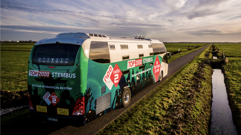 Top 2000 Stembus van NPO Radio 2 komt naar Alkmaar ?