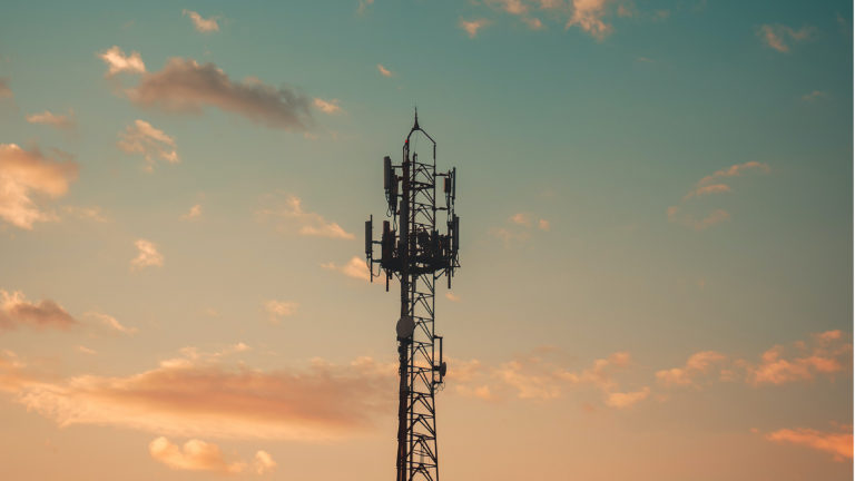 Christenunie: “Zorgen over mogelijke voorbereidingen voor 5G-netwerk in Alkmaar”