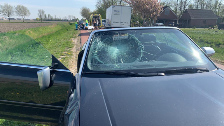 Hardloper hard geschept op Veertweg in Noord-Scharwoude