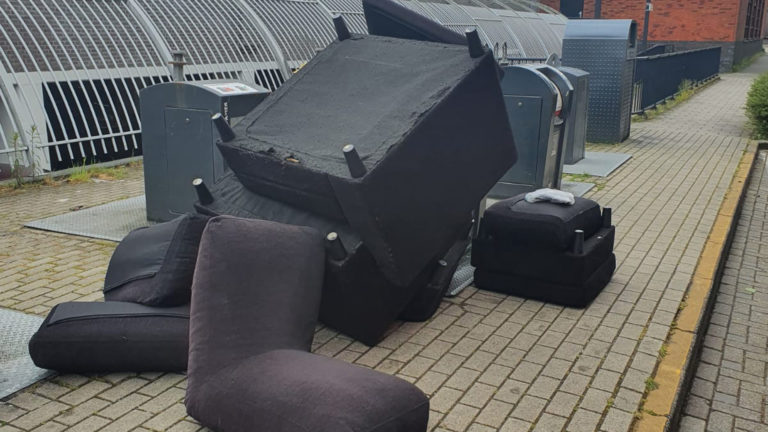 Sommige Alkmaarders met grofvuil blijven dwars