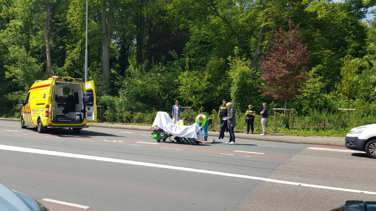 Oudere fietsster gewond door val bij kruising Kennemerstraatweg – Pr. Julianalaan