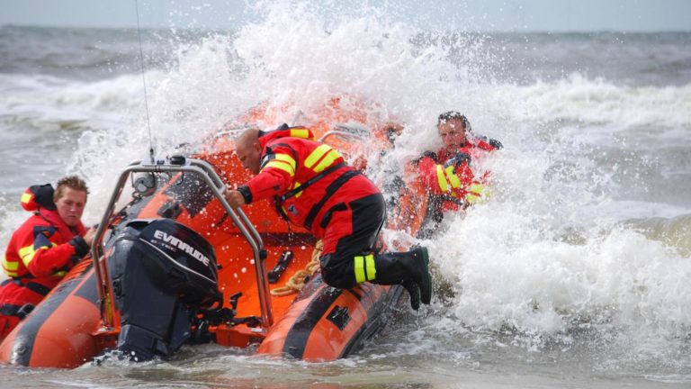 Reddingsbrigade Egmond met kleine aanpassingen klaar voor nieuwe seizoen