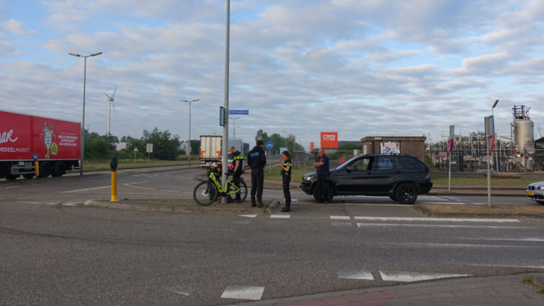 Fietser gewond na uitwijkmanoeuvre op kruising Diamantweg – Smaragdweg