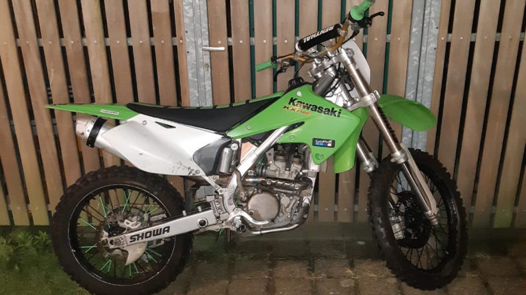 Politie krijgt na week geluidsoverlast in De Mare eindelijk crossmotor te pakken