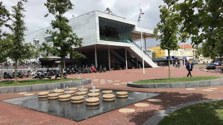 Miljoenen voor openbaar vervoer in provincie, met nadruk op OV-kernen als Alkmaar