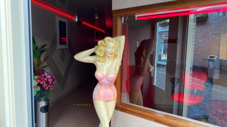 Gordijnen Achterdam weer even open, maar zonder prostituees