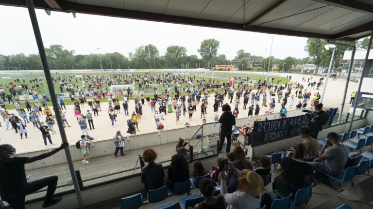 Alkmaarse BLM demonstratie verloopt rustig en ordentelijk