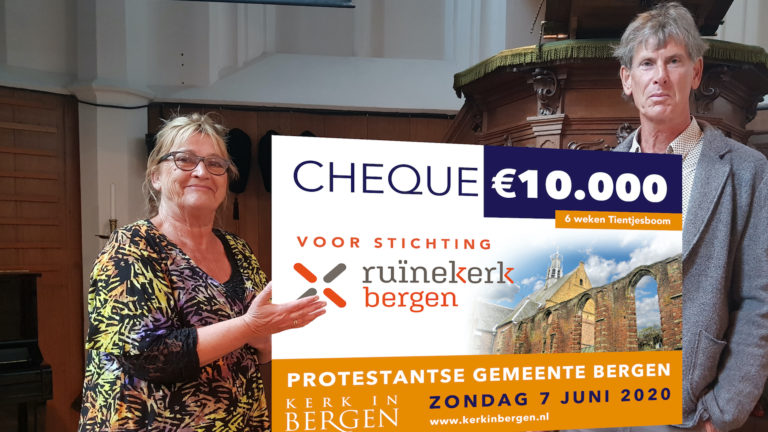 Royale steun protestanten voor behoud Ruïnekerk Bergen en aidsweeshuis