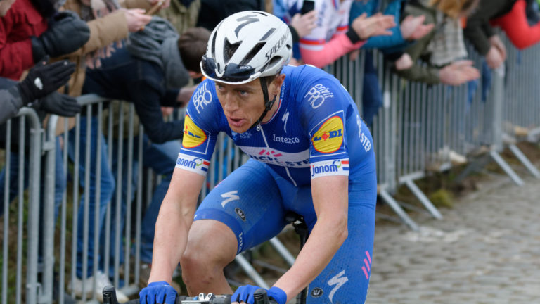 Wielrenner Niki Terpstra uit Bergen ernstig gewond bij ongeluk op Markerwaarddijk