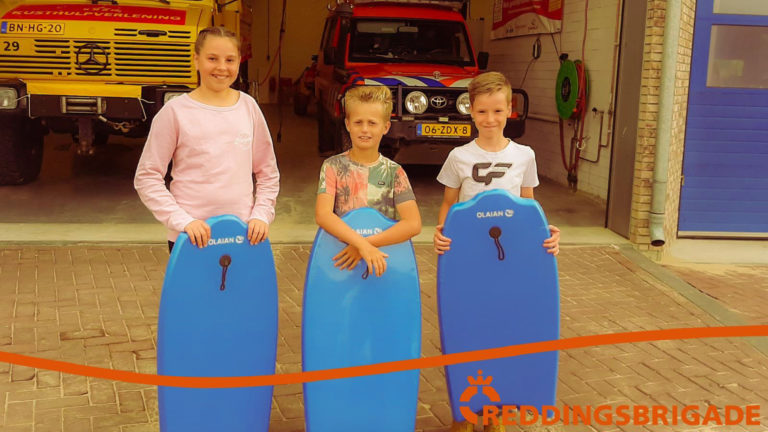 Bodyboard voor winnaars van opdrachten Reddingsbrigade Egmond