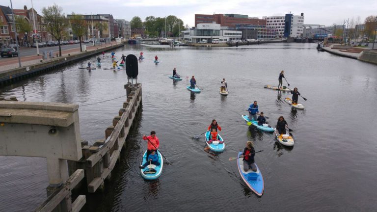 Zaterdag weer Sup it Up: gezellig ochtendje varen en grachten opruimen 🗓