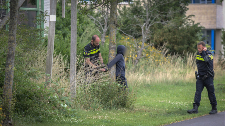 Twee aanhoudingen na melding inbraak W.M. Dudokweg Heerhugowaard
