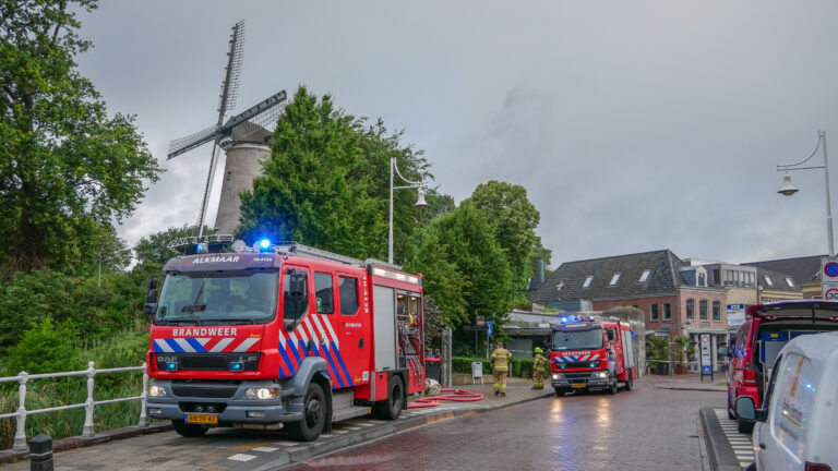Grote brand in ondergrondse parkeergarage Singelgarage