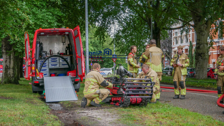 Brand Singelgarage: robot wordt ingezet en Amstelveen stuurt specialistische blusmiddelen