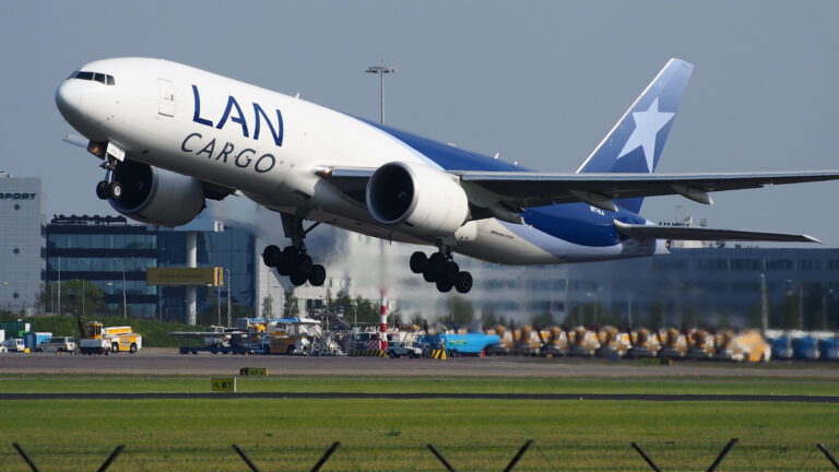 Platform Vlieghinder waarschuwt: “Enorme toename overlast Schiphol tot 2050”