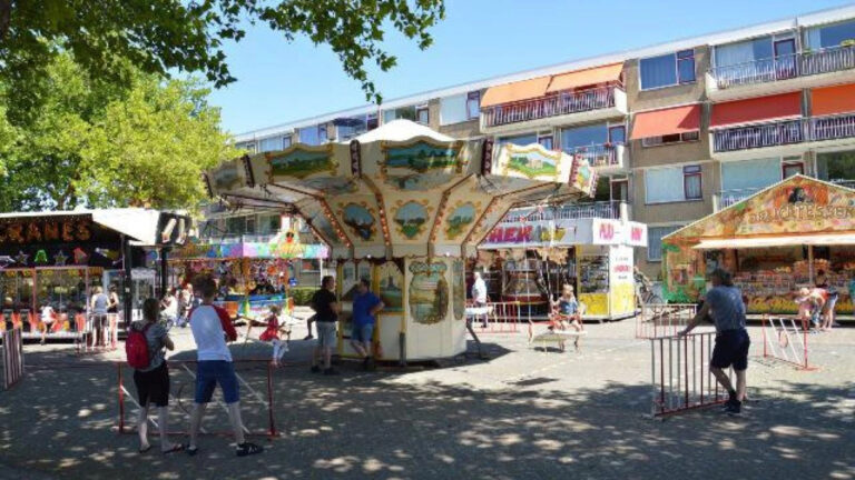 Goed nieuws voor kermisfans: de eerste kermis van de provincie begint vrijdag in Oudorp 🗓