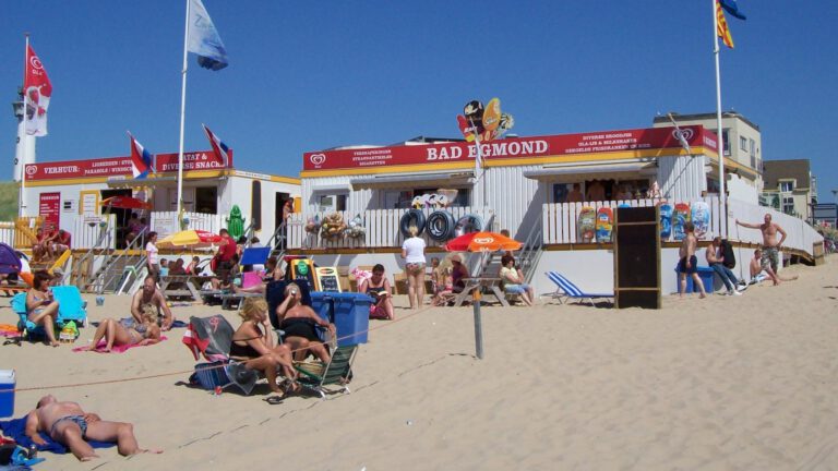 Alle seizoenspaviljoens mogen dit jaar op het strand overwinteren