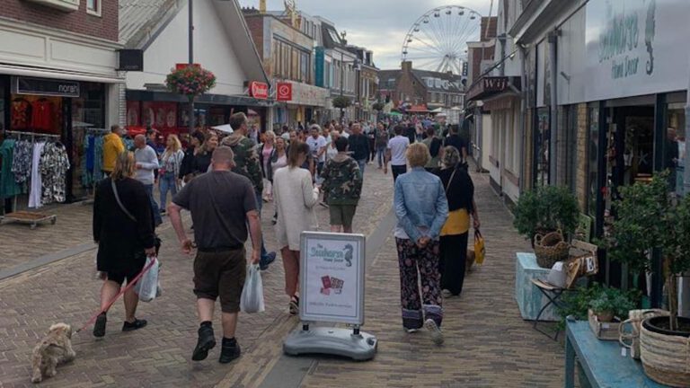 Braderie in Egmond aan Zee per direct stopgezet, zorgen onder inwoners geven doorslag