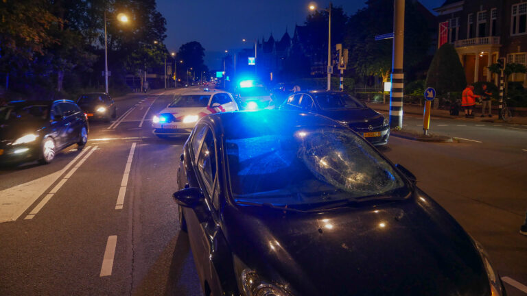Fietser en kind gewond bij aanrijding op Kennemerstraatweg