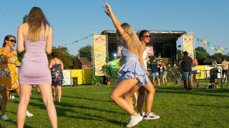 Finally Fiesta: bloedheet, maar eindelijk een feestje!
