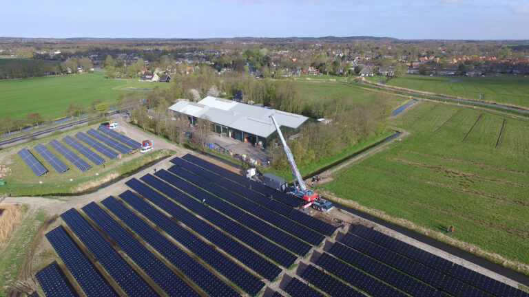 Energiestrategie Bergen: meer zonneweides bij dorpskernen en windmolens langs N9