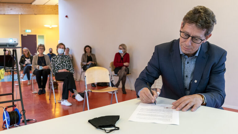 Oprichting Alkmaarse coalitie tegen eenzaamheid op eerste dag Week tegen Eenzaamheid
