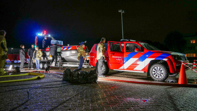 Hypermoderne brandweerboot afgeleverd bij kazerne in Langedijk