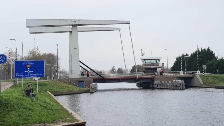 Brug in Schoorldam volgende week in avond en nacht afgesloten