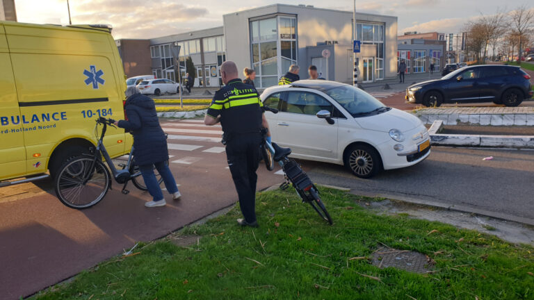 Fietsster geschept op Zuidtangent bij oversteken Stationsplein
