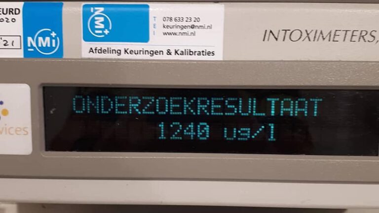 Stomdronken bestuurder raakt rijbewijs kwijt na slingeren over N9