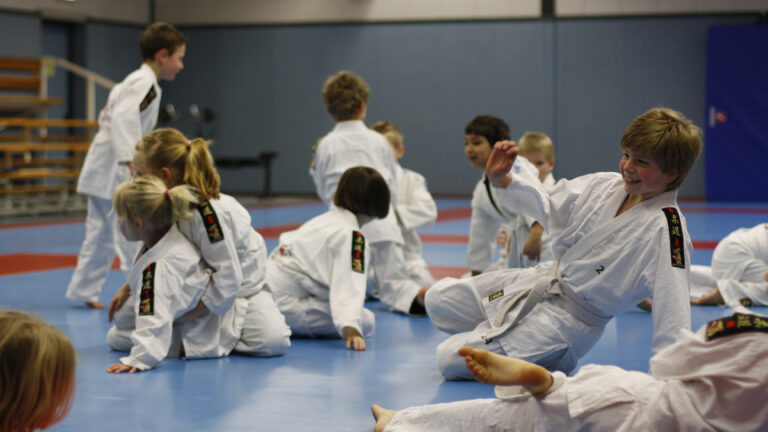BallSport en Fightsport clinics tijdens de kerstvakantie in de Hoornse Vaart 🗓