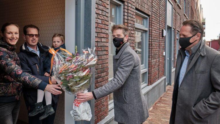 Laatste woning in Schelphoek ook aangesloten op HVC-warmtenet