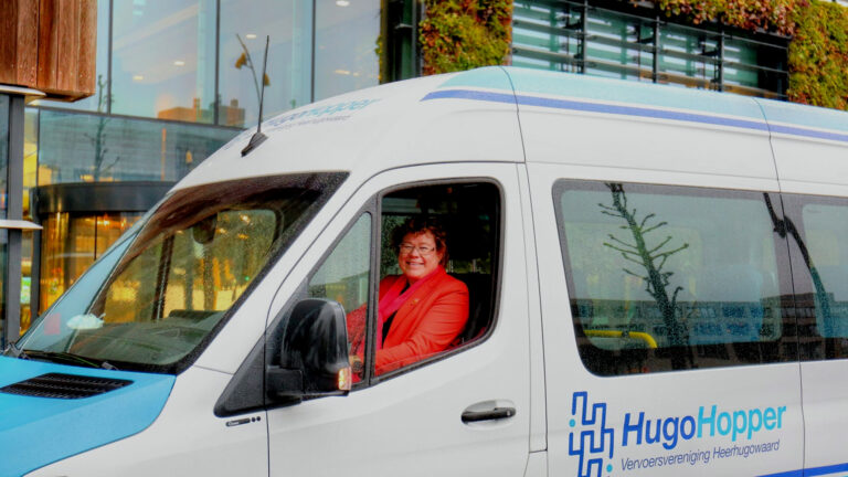 Gemeente Heerhugowaard en HugoHopper tekenen voor vier jaar bij