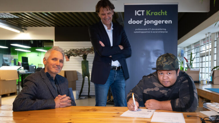 Eerste praktijkverklaringen uitgereikt bij Alkmaarse sociale onderneming ICT vanaf Morgen