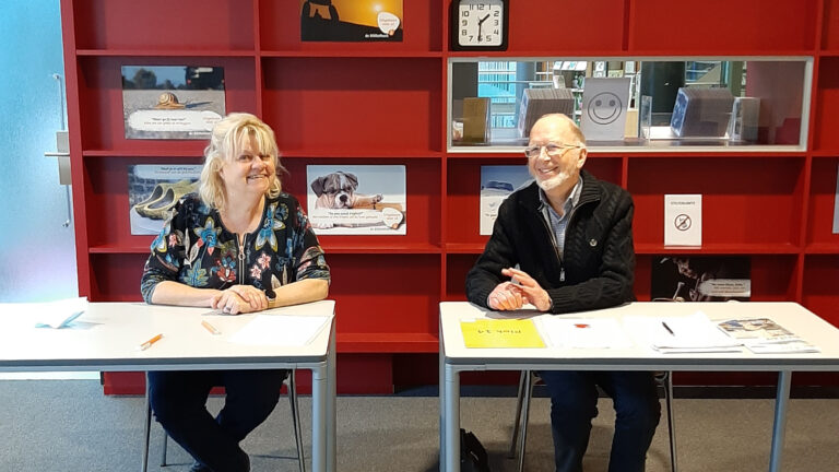 SeniorWeb en Bibliotheek Kennemerwaard gaan intensief samenwerken