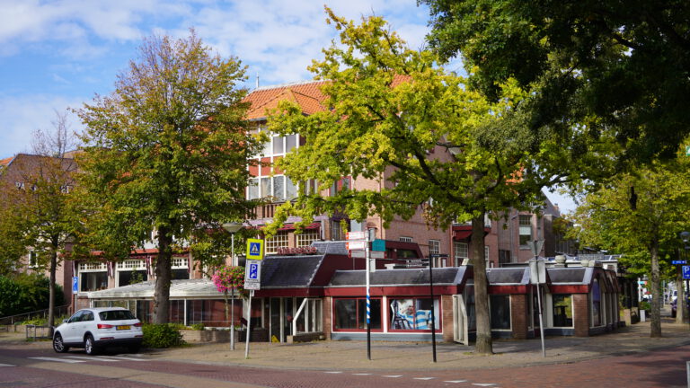 Buurvrouw Parkhotel Bergen wint kort geding, mag toch bezwaar maken tegen nieuwbouw