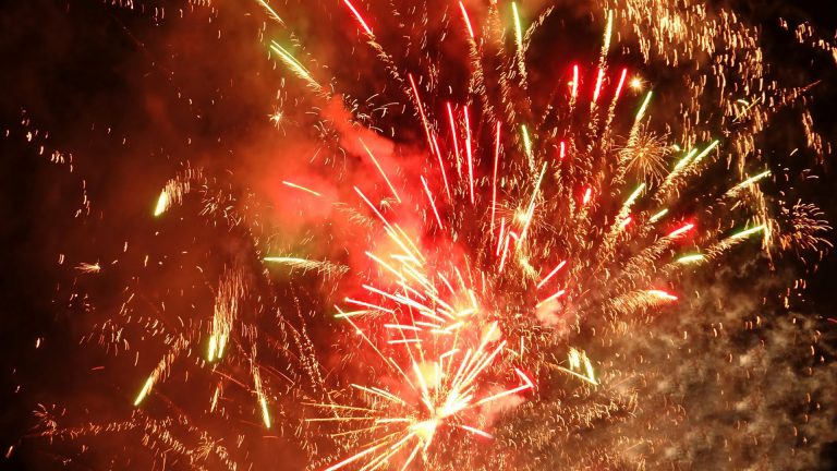 Mogelijk demonstratie met zwaar vuurwerk in Winkelcentrum De Mare en Park Rekerhout