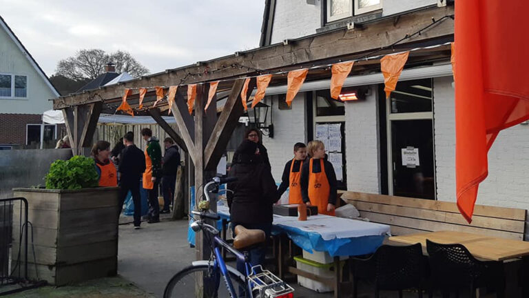 Vanwege corona geen olliebollen van Reddingsbrigade Schoorl op oudjaarsdag: “Teveel regeltjes”