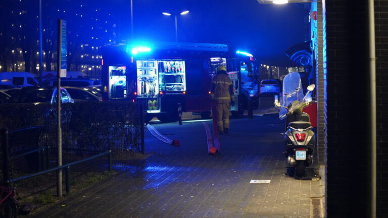 Vaatwasser zet keuken in brand op achtste verdieping Melis Stokelaan, niemand gewond