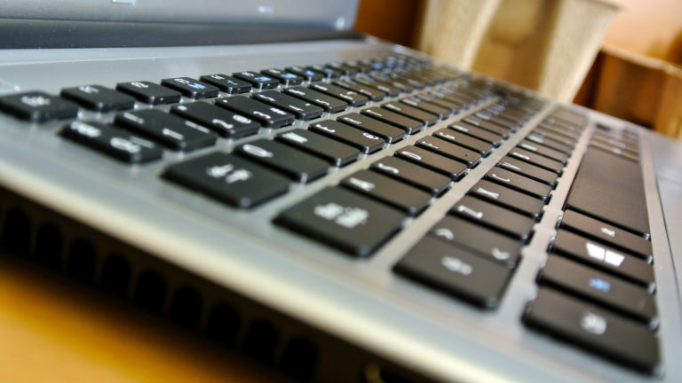 Hardnekkige hacker uit Schoorl verdwijnt vier maanden achter tralies