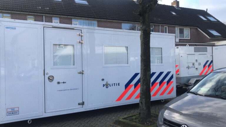 Politie in woning aan de Klip in Koedijk voor reconstructie