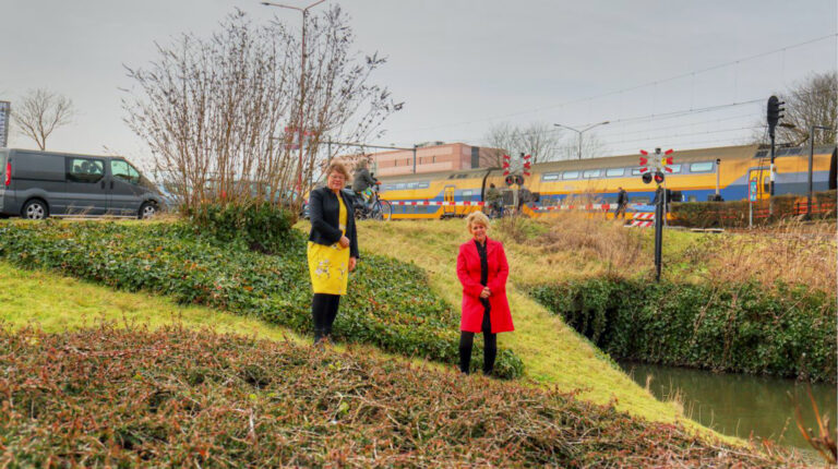 Nieuwe oost-west waterverbinding met gemaal in stationsgebied Heerhugowaard